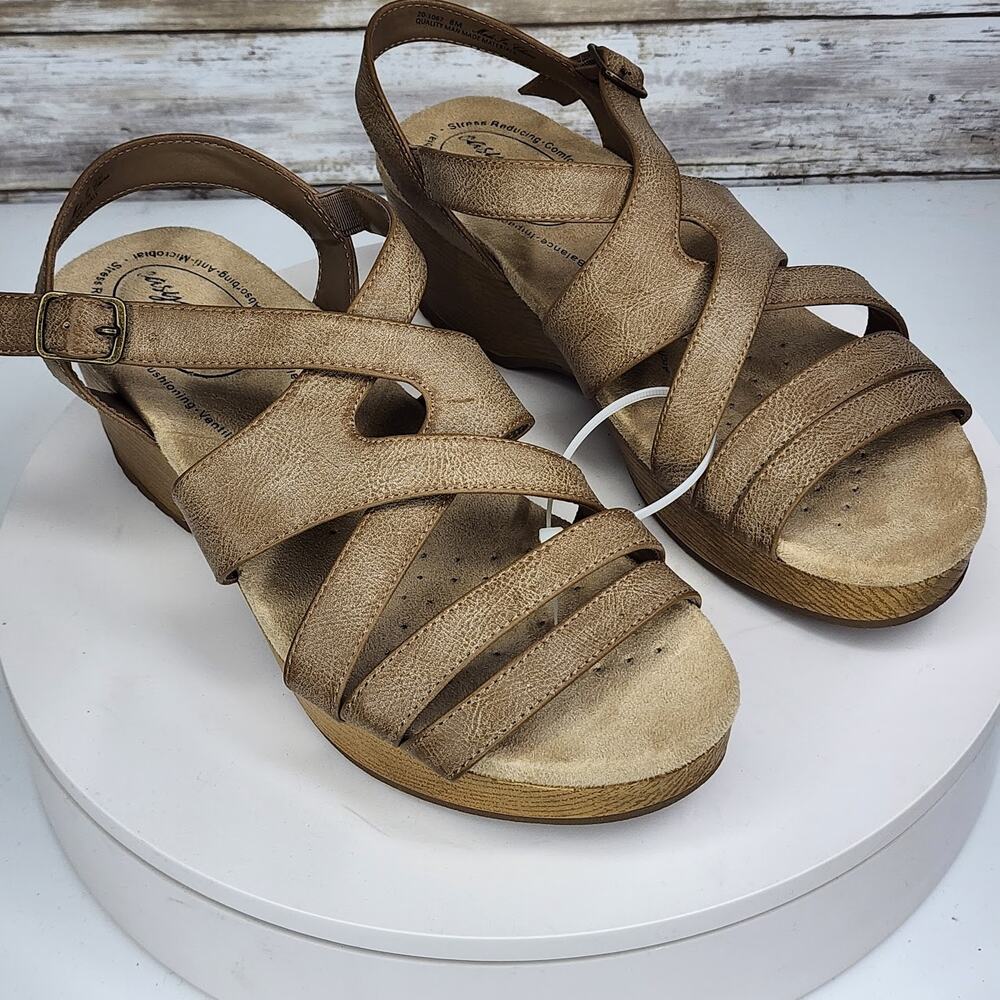 NEW - Easy Street Women's Comfort Wedge Sandals Slingback Open Toe Size 8